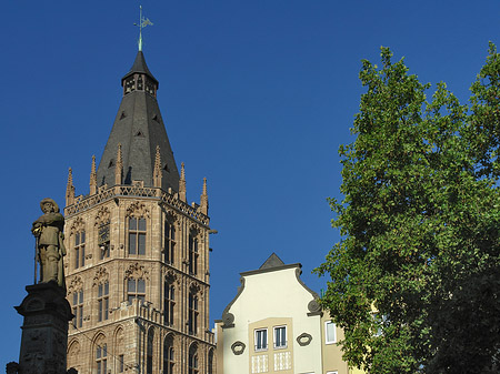 Fotos Platzjabeck vor dem Rathausturm