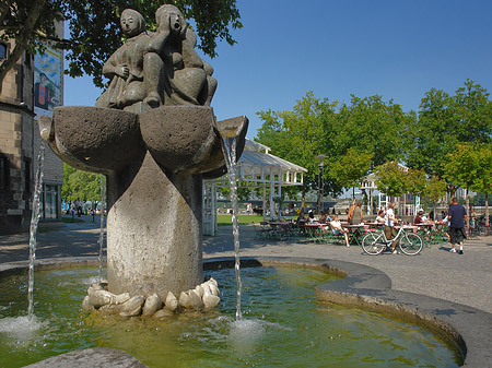 Foto Pütz im Rheingarten