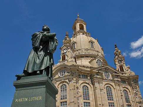 Frauenkirche und Lutherdenkmal