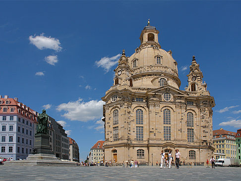 Foto Frauenkirche und Neumarkt - Dresden