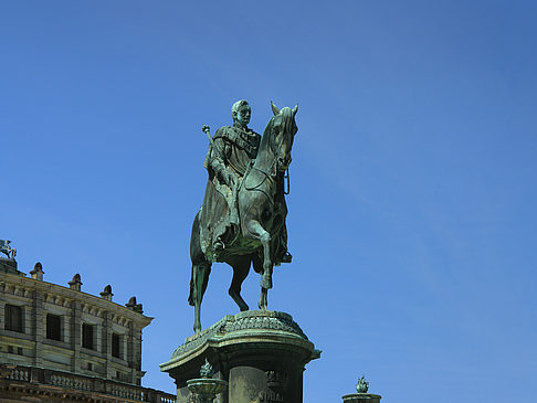 König-Johann-Statue Fotos