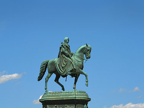 König-Johann-Statue Fotos