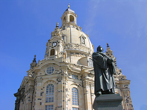 Foto Martin Luther Denkmal an der Frauenkirche