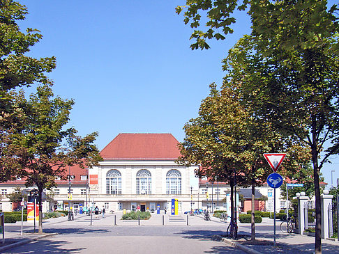 Foto Bahnhofsgebäude - Weimar